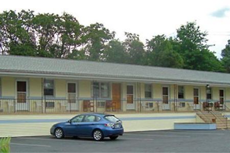 Budget Host Inn New Berlinville 외부 사진
