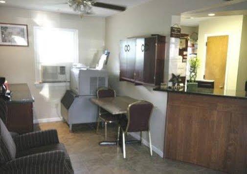 Budget Host Inn New Berlinville 외부 사진