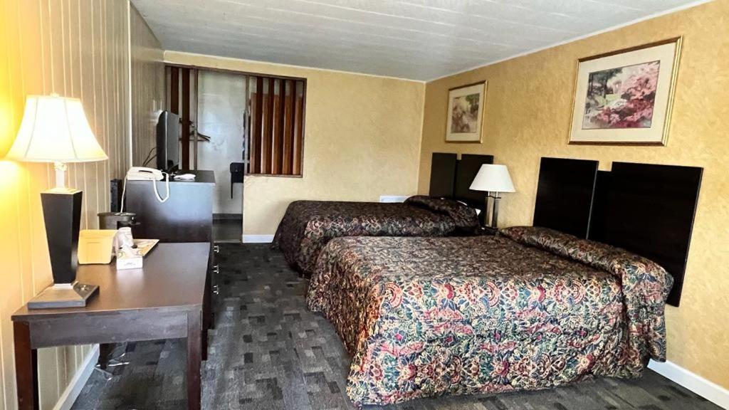 Budget Host Inn New Berlinville 외부 사진